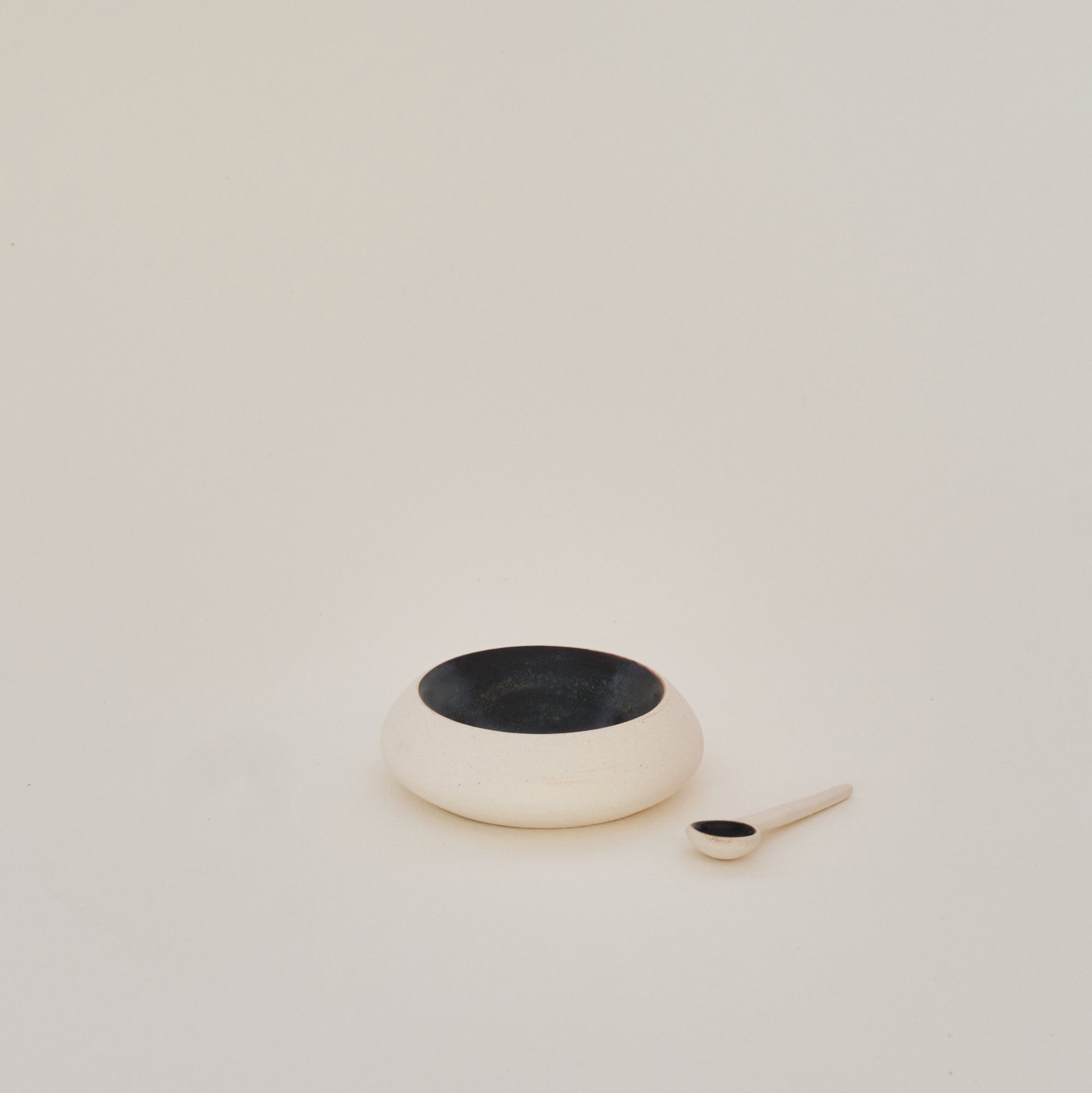Ebony Condiment Nest