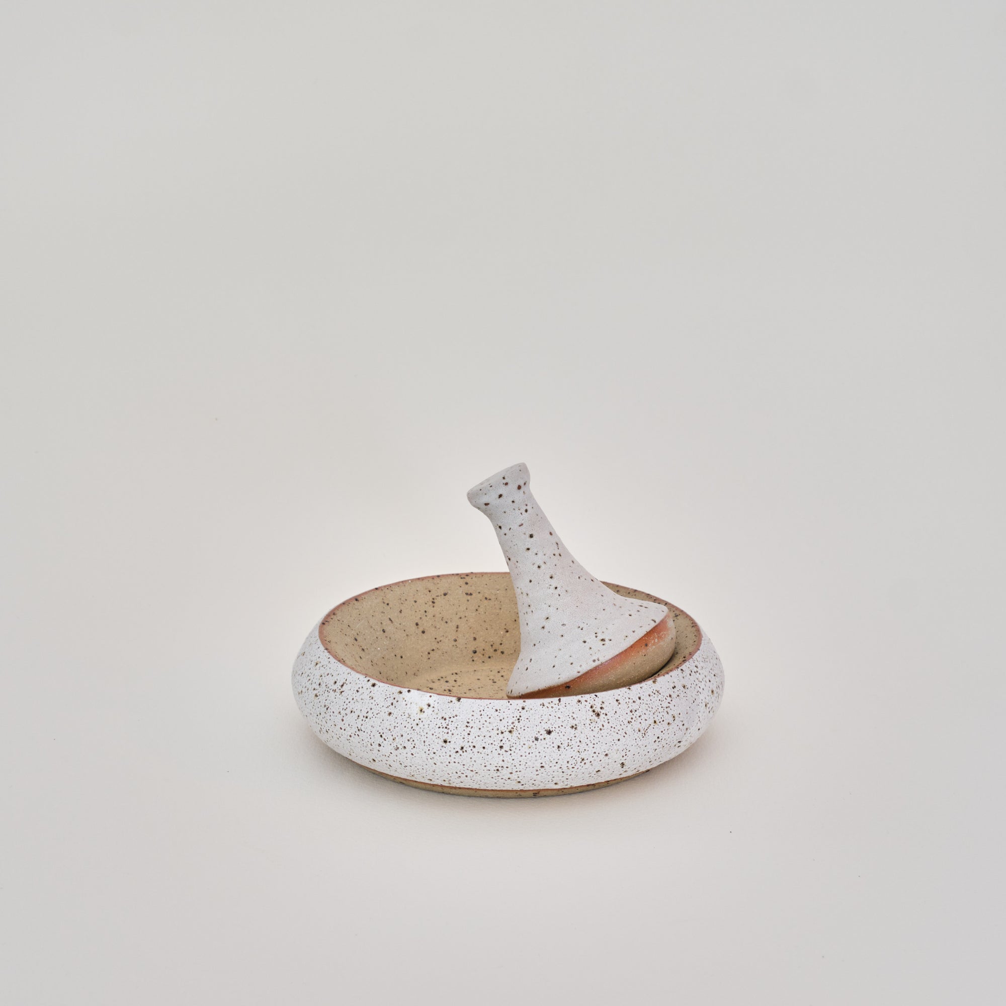 Blanched Grinding Nest